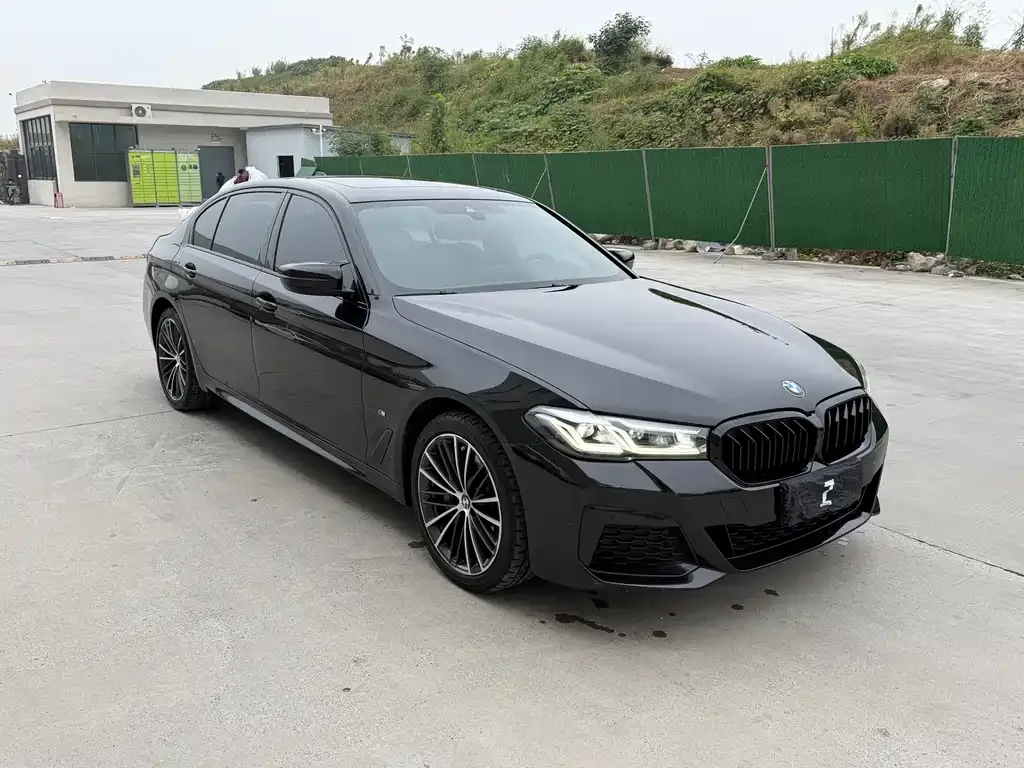 BMW 5 Series — фото 2