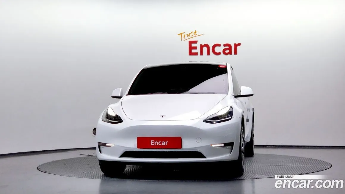 Tesla Model Y — фото 3