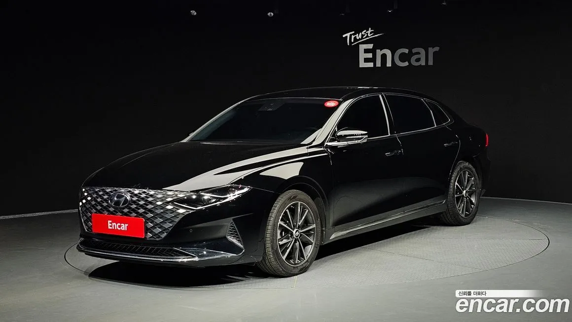 Hyundai Grandeur — фото 1