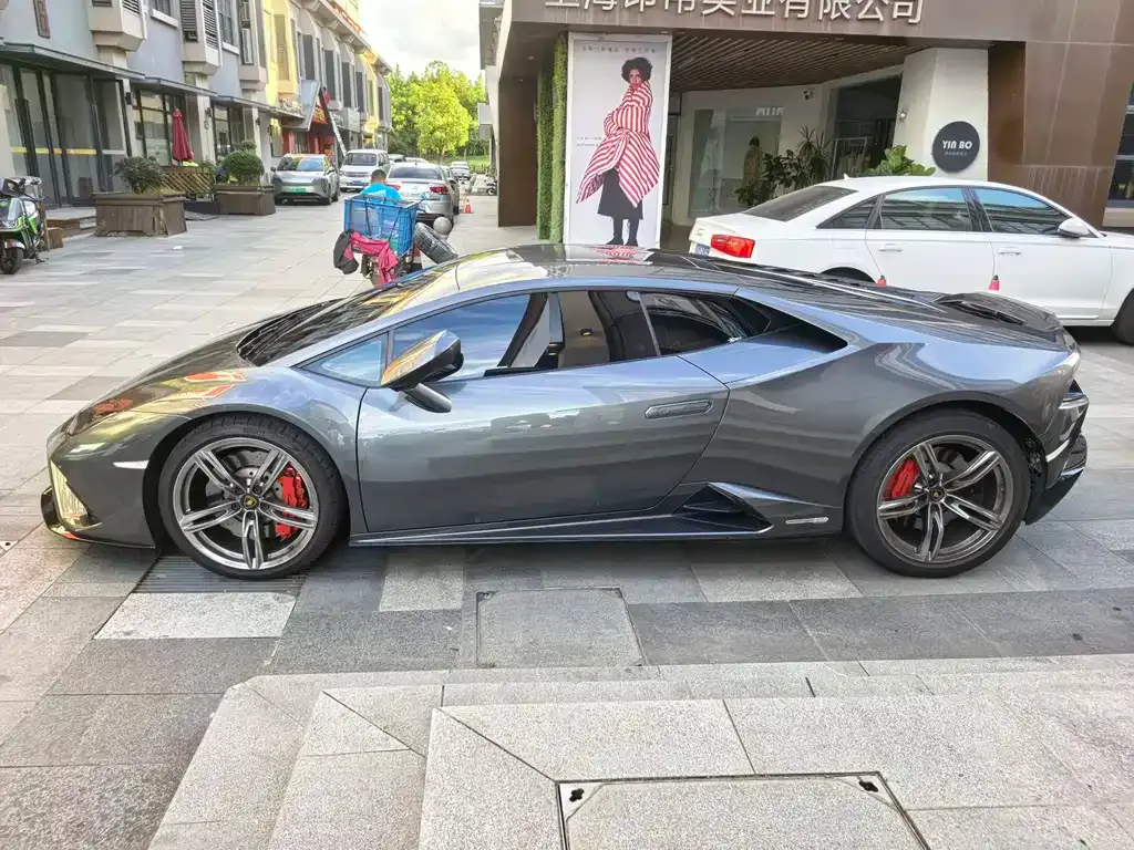 Lamborghini Huracan — фото 6