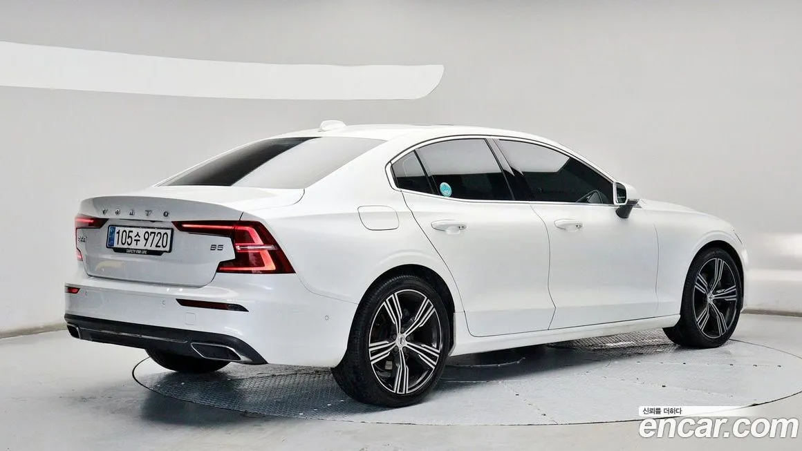 Volvo S60 — фото 2