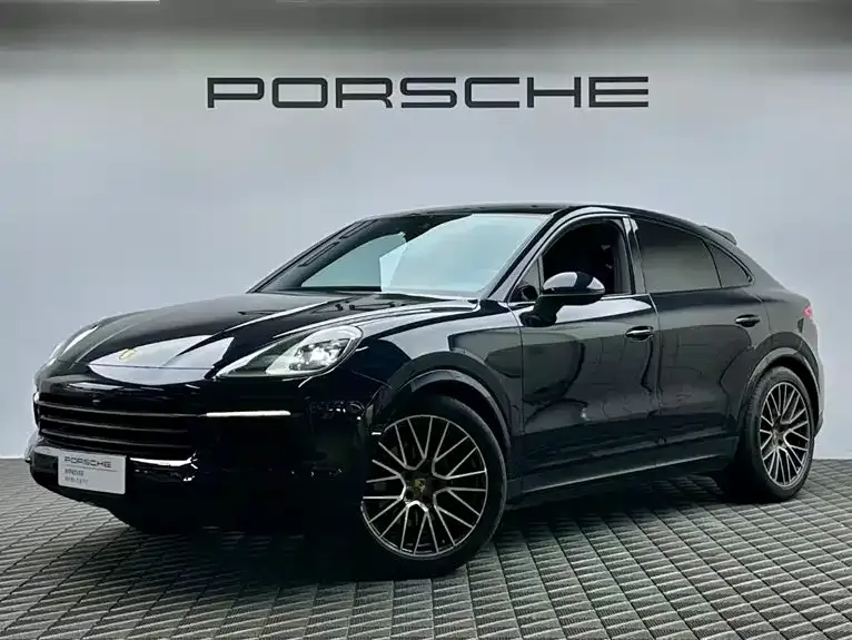 Porsche Cayenne — фото 1