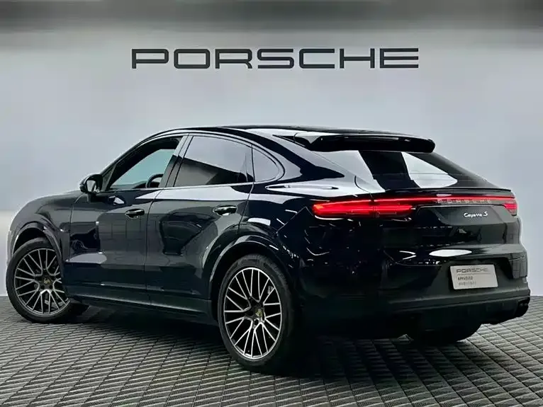 Porsche Cayenne — фото 6