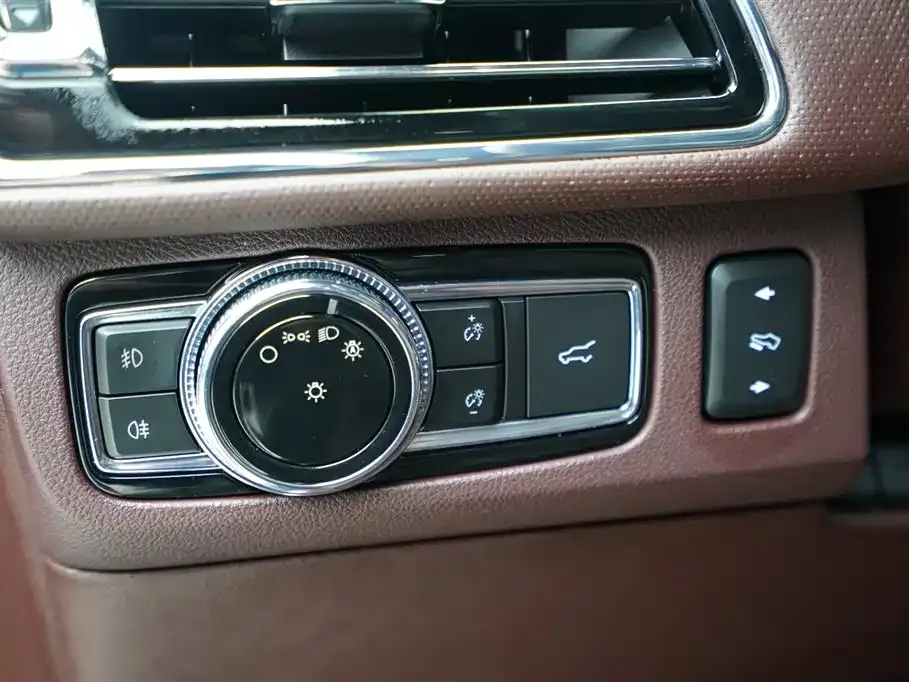 Lincoln Navigator — фото 6