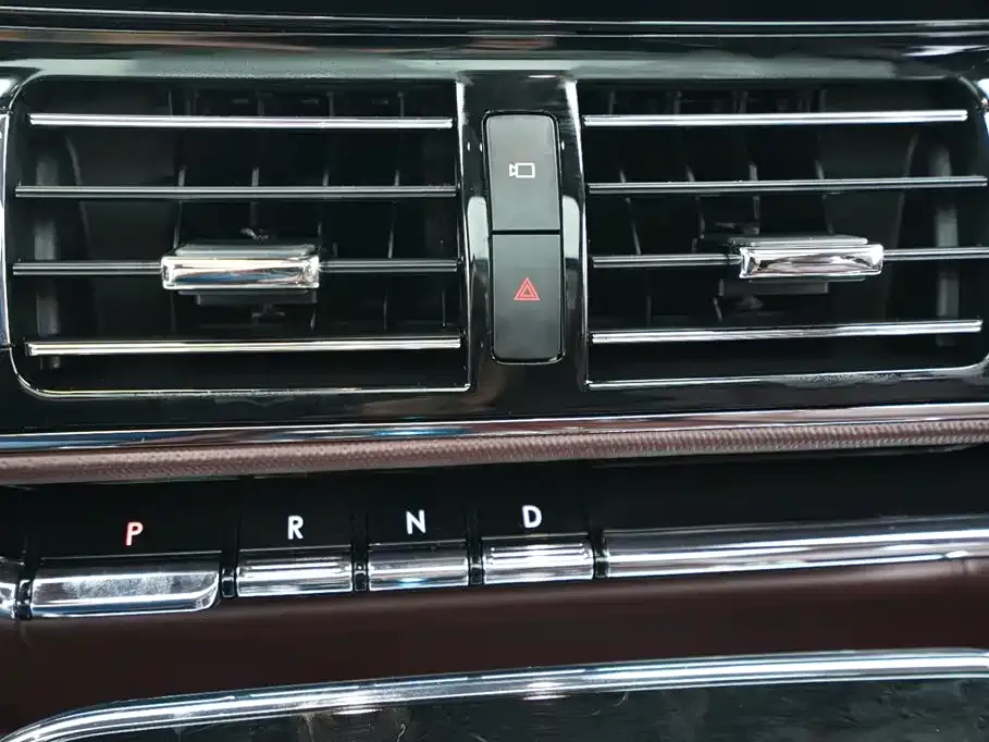 Lincoln Navigator — фото 9