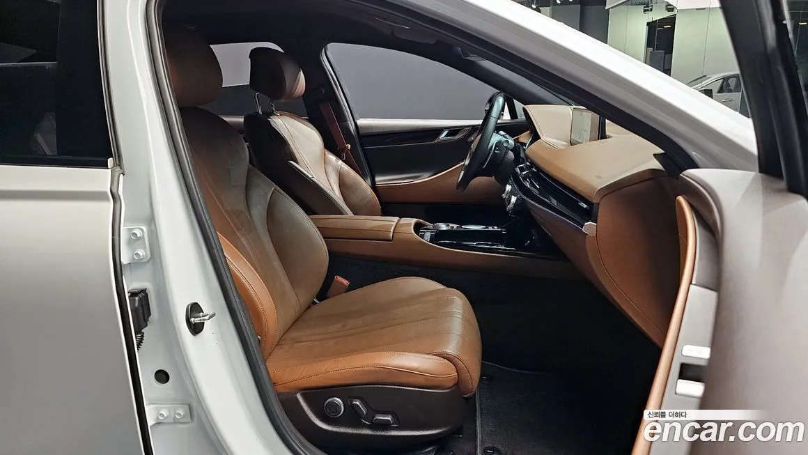 Genesis G80 — фото 10