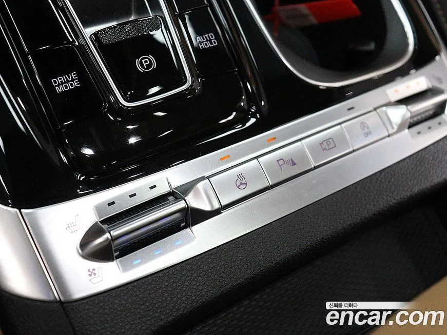 Kia Carnival — фото 9