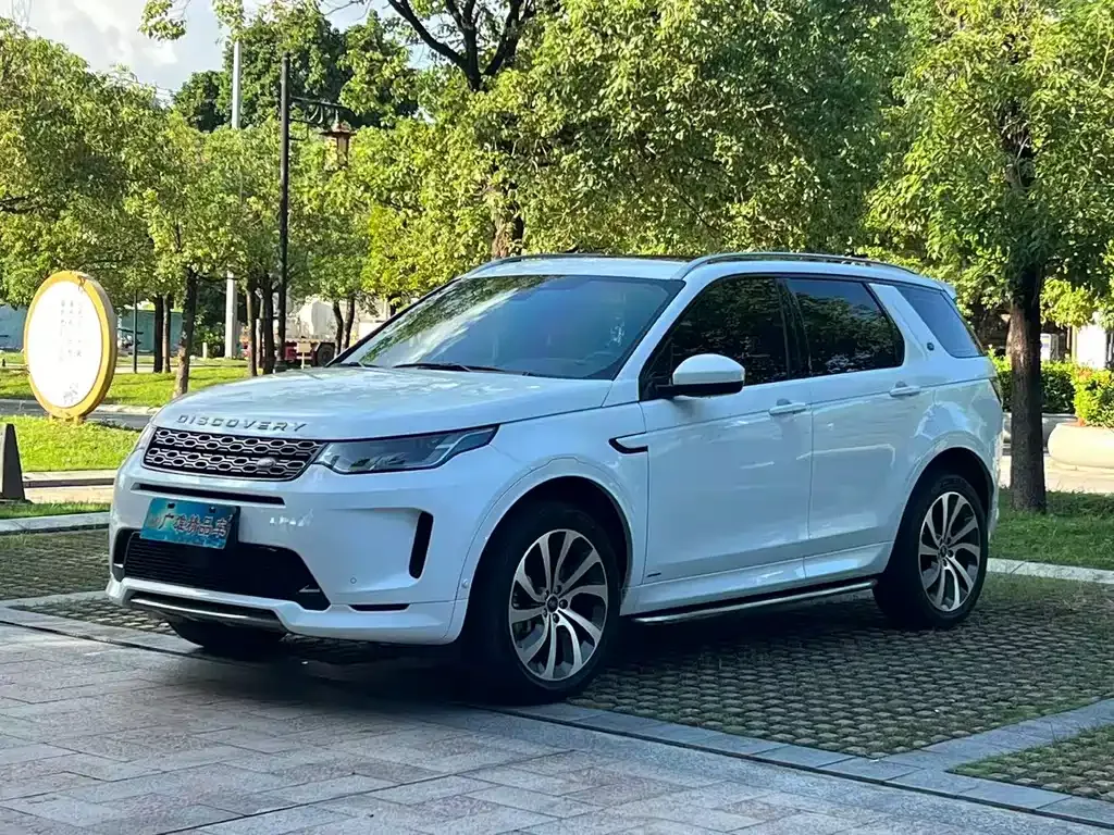 Land Rover Discovery Sport — фото 1