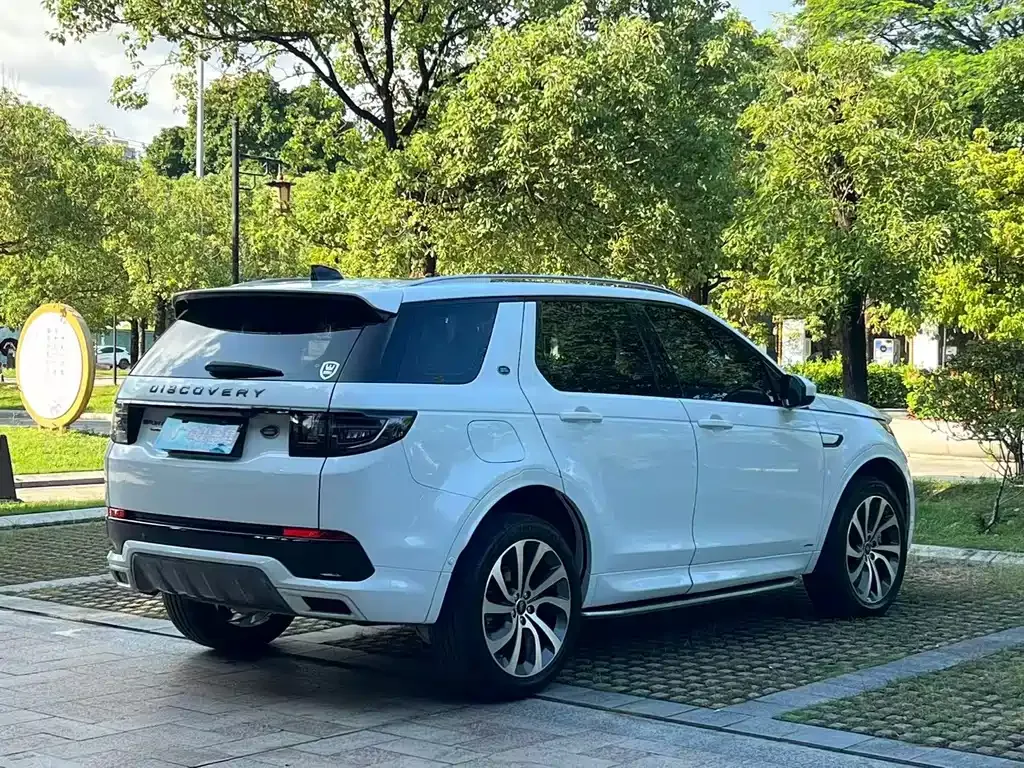 Land Rover Discovery Sport — фото 2