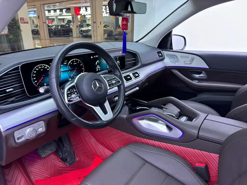 Mercedes-Benz GLE — фото 6