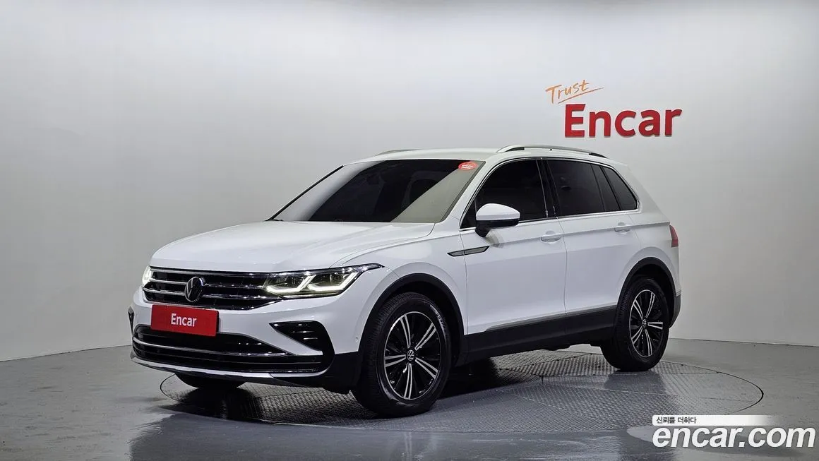 Volkswagen Tiguan — фото 1