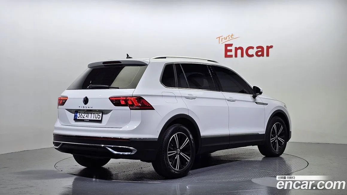 Volkswagen Tiguan — фото 2