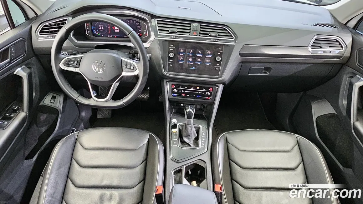 Volkswagen Tiguan — фото 7