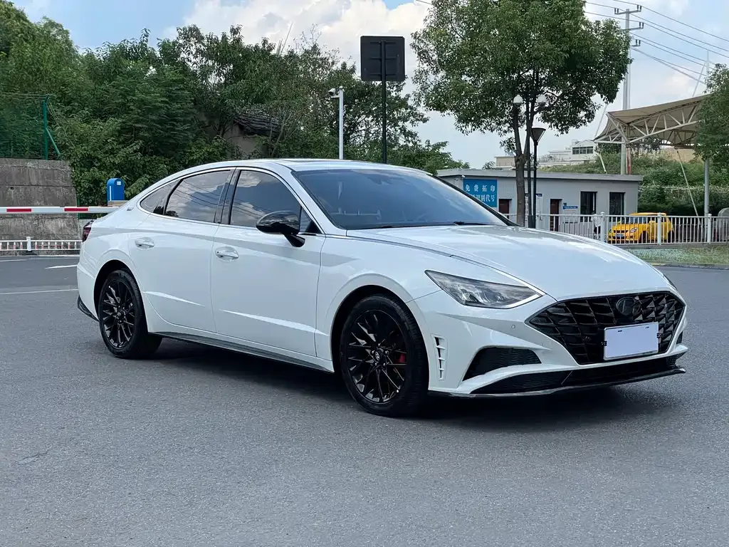 Hyundai Sonata — фото 3