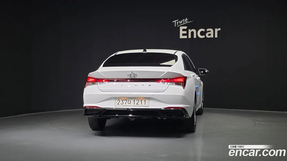 Hyundai AVANTE — фото 4