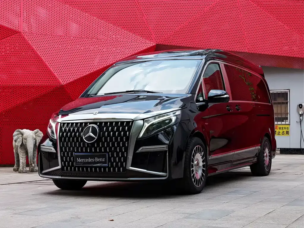 Mercedes-Benz V-Class — фото 1