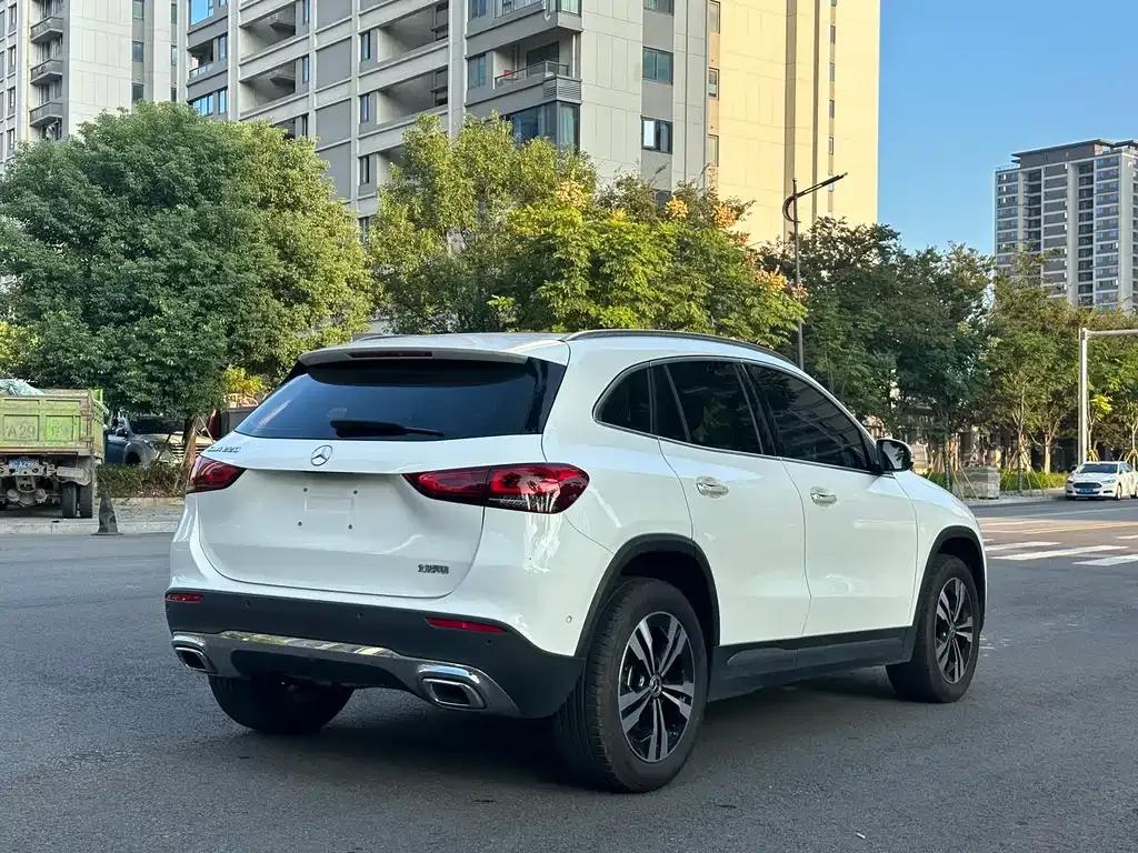 Mercedes-Benz GLA — фото 7