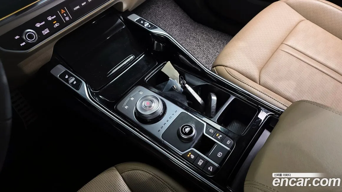 Kia Sorento — фото 9