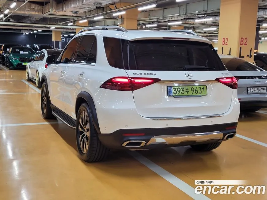 Mercedes-Benz GLE-Class — фото 5