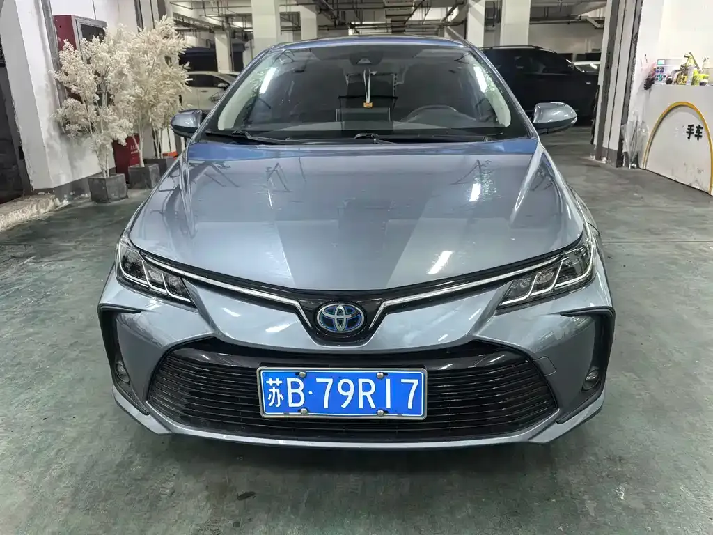 Toyota Corolla — фото 2
