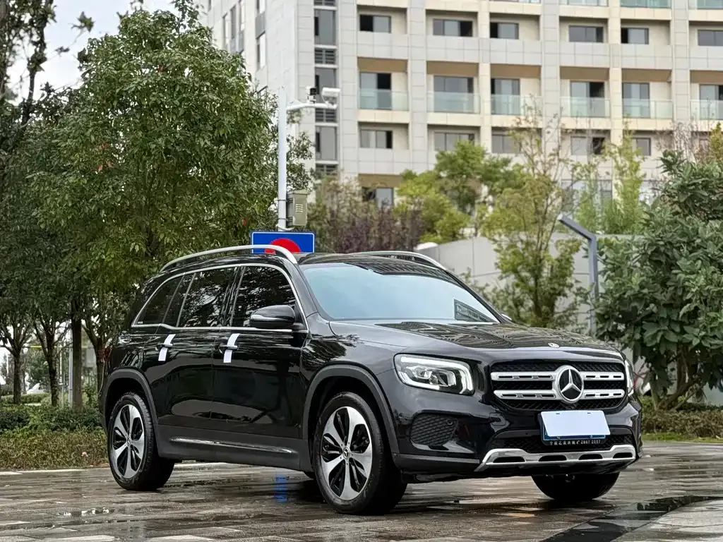 Mercedes-Benz GLB — фото 3