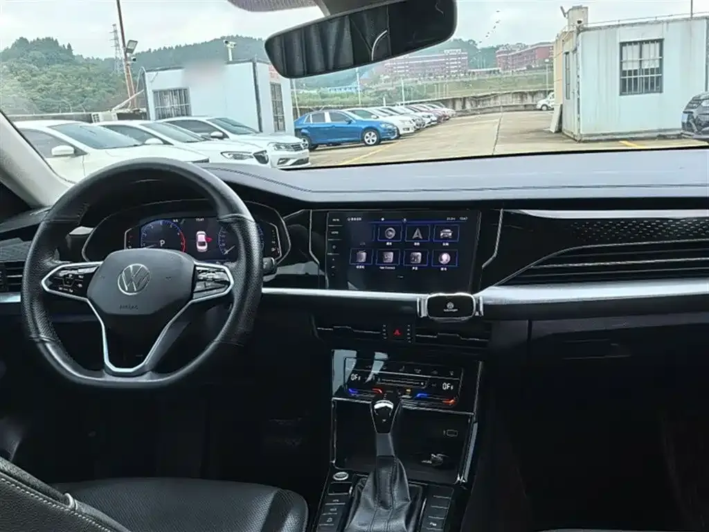 Volkswagen Passat — фото 9