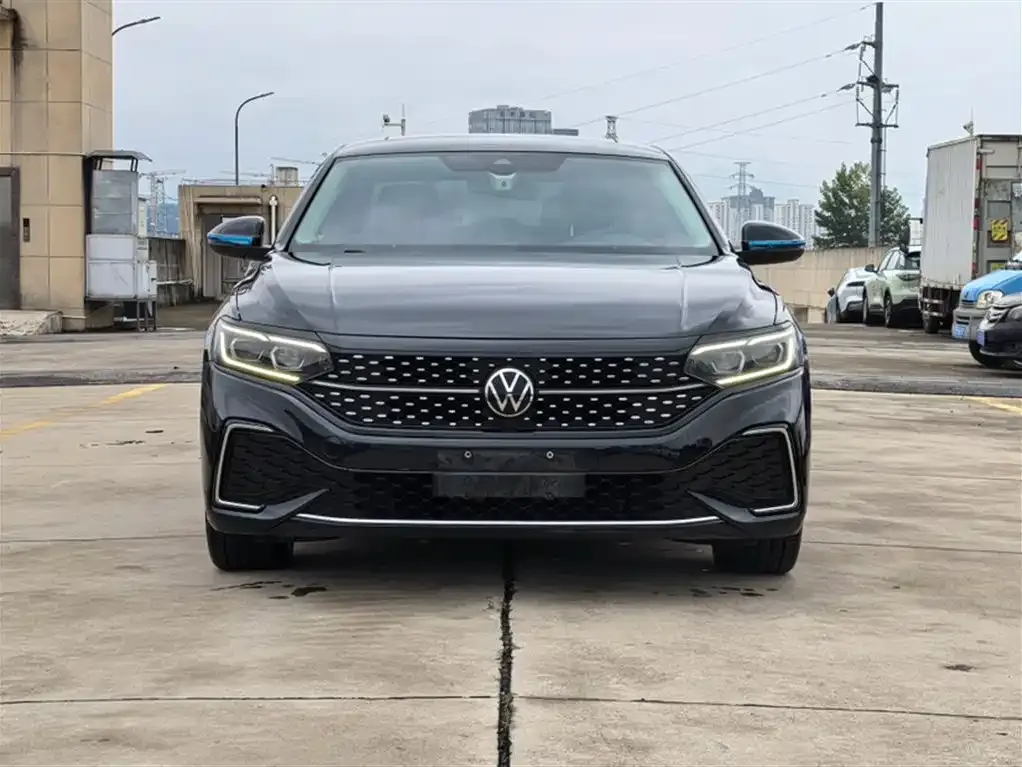 Volkswagen Passat — фото 3