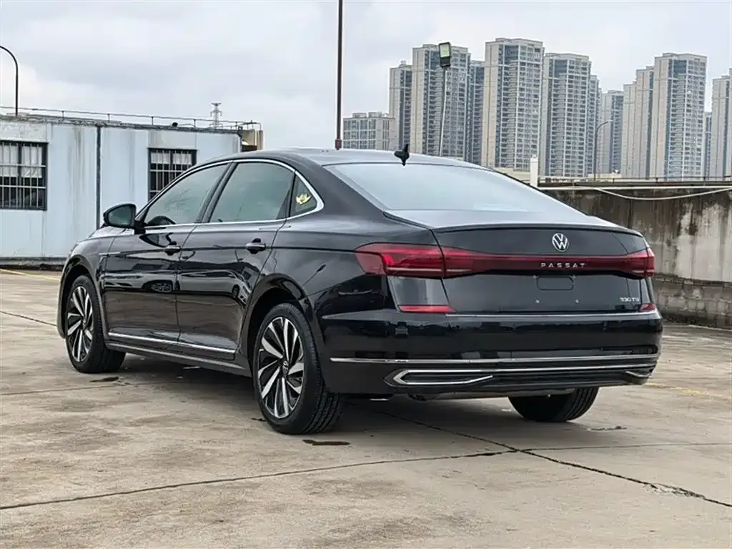 Volkswagen Passat — фото 5