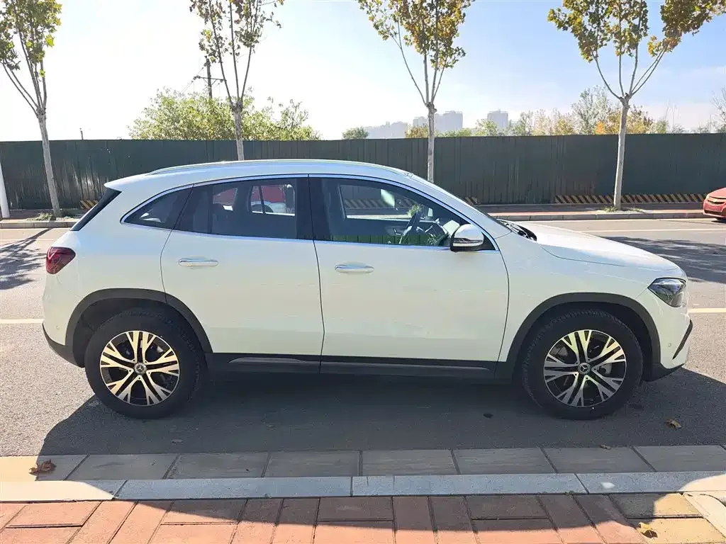 Mercedes-Benz GLA — фото 4