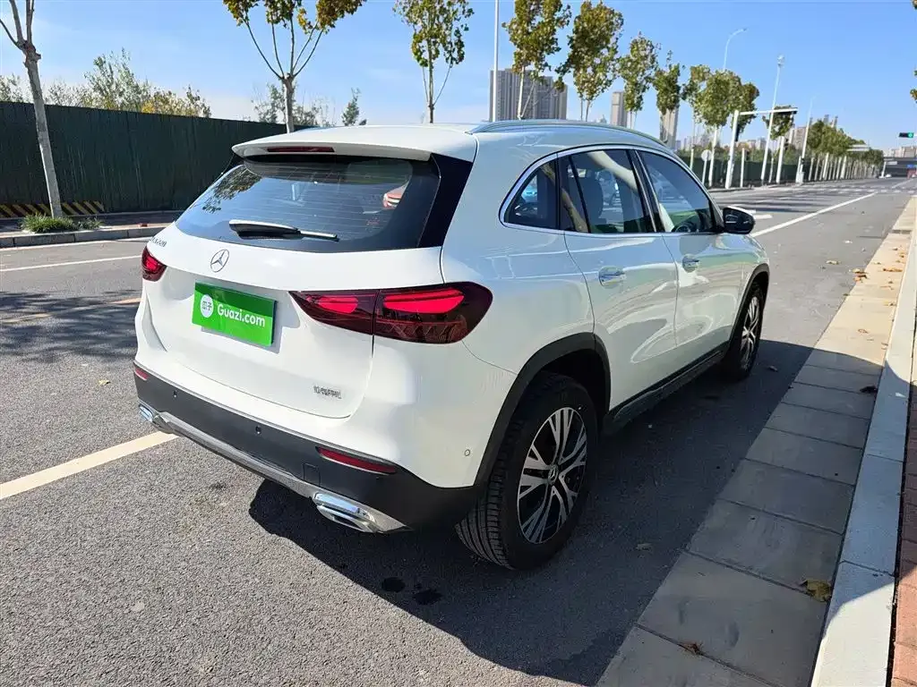Mercedes-Benz GLA — фото 6