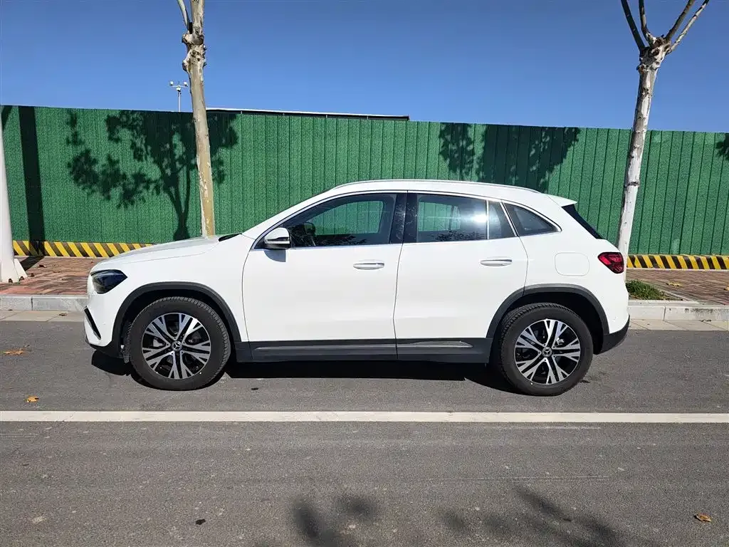 Mercedes-Benz GLA — фото 7