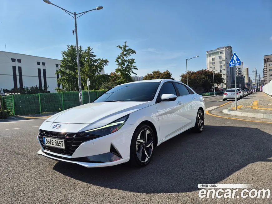 Hyundai AVANTE — фото 1