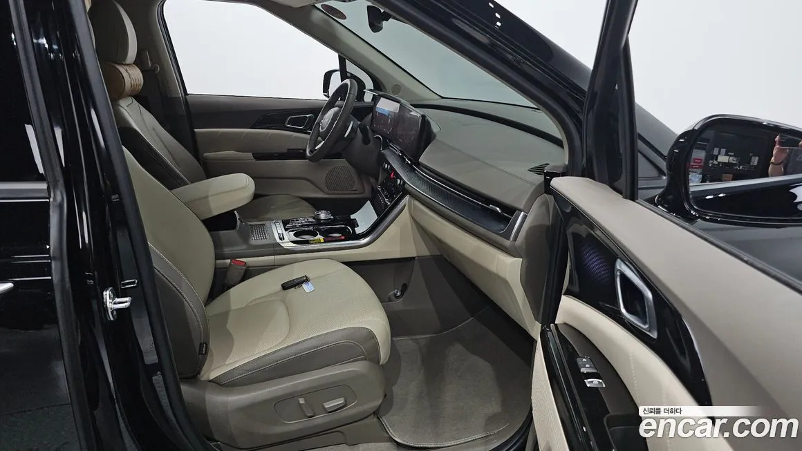 Kia Carnival — фото 10