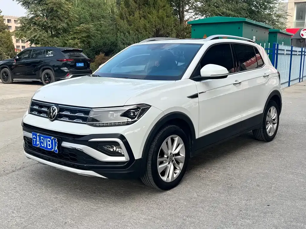 Volkswagen T-Cross — фото 1