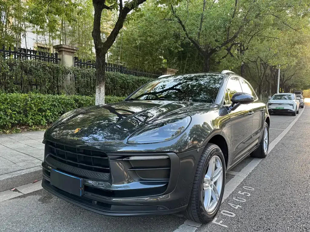 Porsche Macan — фото 1