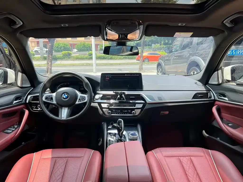 BMW 5 Series New Energy — фото 6