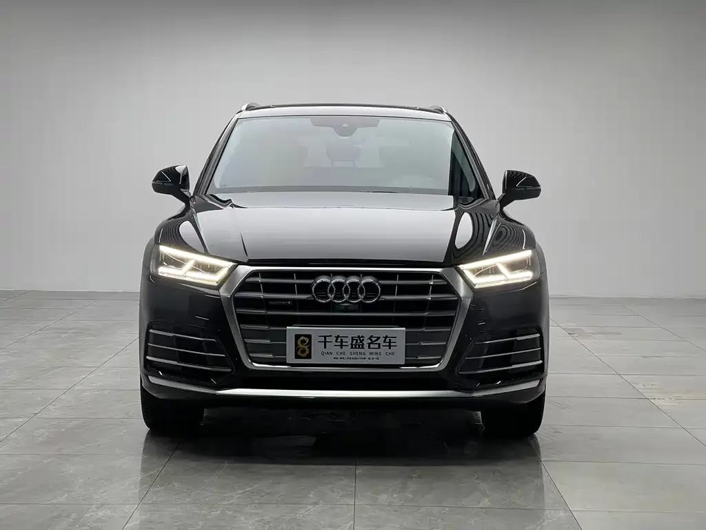 Audi Q5L — фото 2