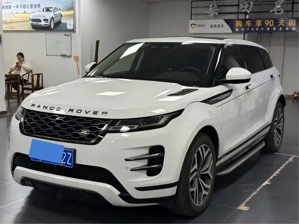 Land Rover Evoque — фото 1