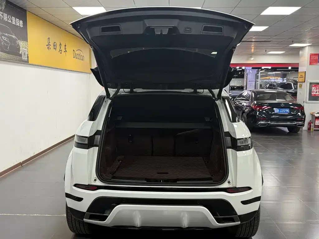Land Rover Evoque — фото 8
