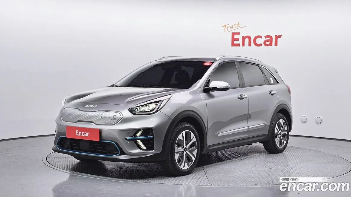 Kia Niro — фото 1