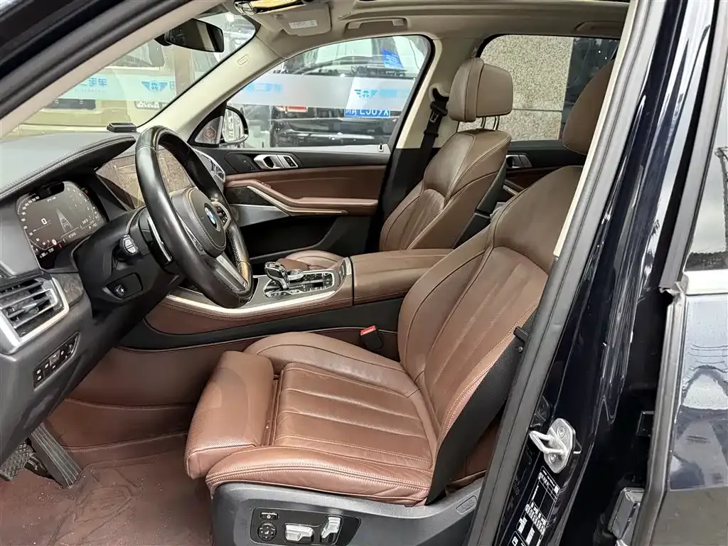 BMW X5 (Import) — фото 8