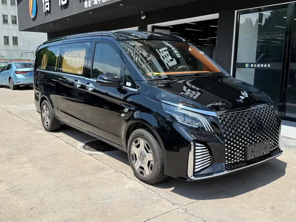 Mercedes-Benz Vito — фото 1
