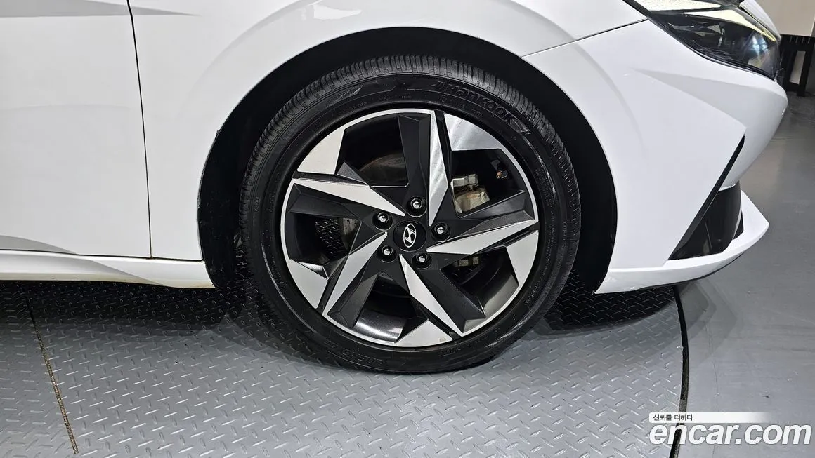 Hyundai AVANTE — фото 5