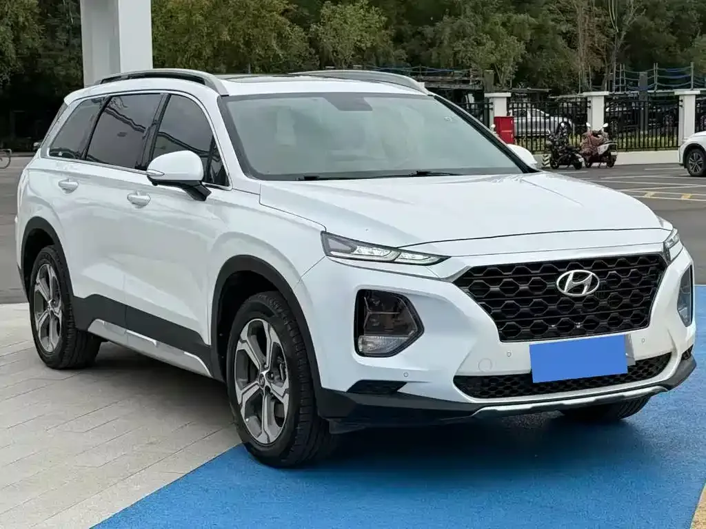 Hyundai Santa Fe — фото 3