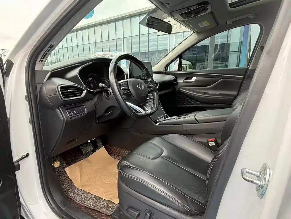 Hyundai Santa Fe — фото 4