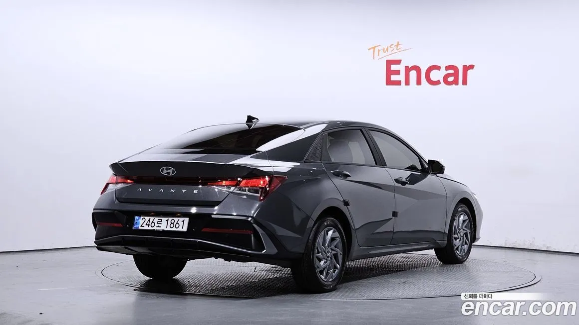 Hyundai AVANTE — фото 2