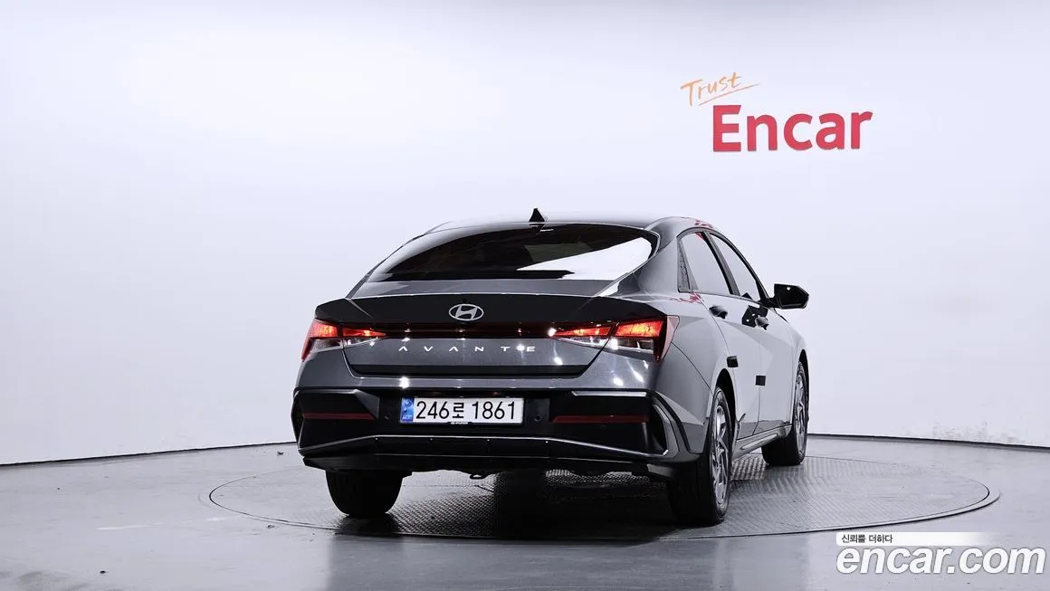 Hyundai AVANTE — фото 4
