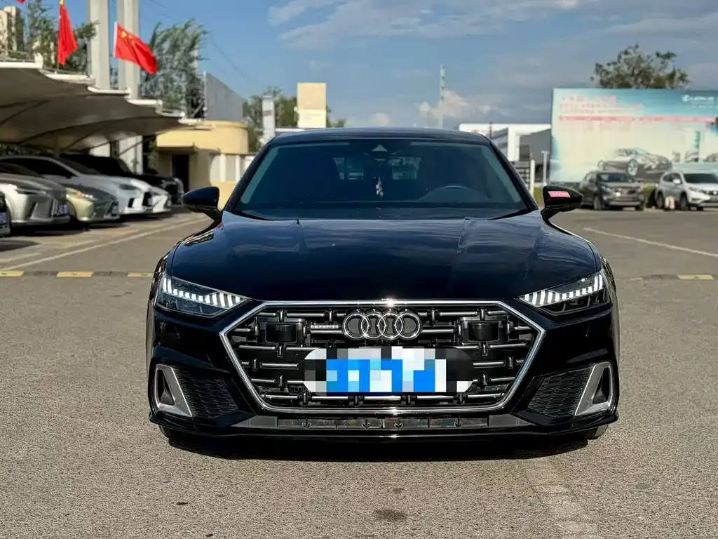 Audi A7L — фото 2