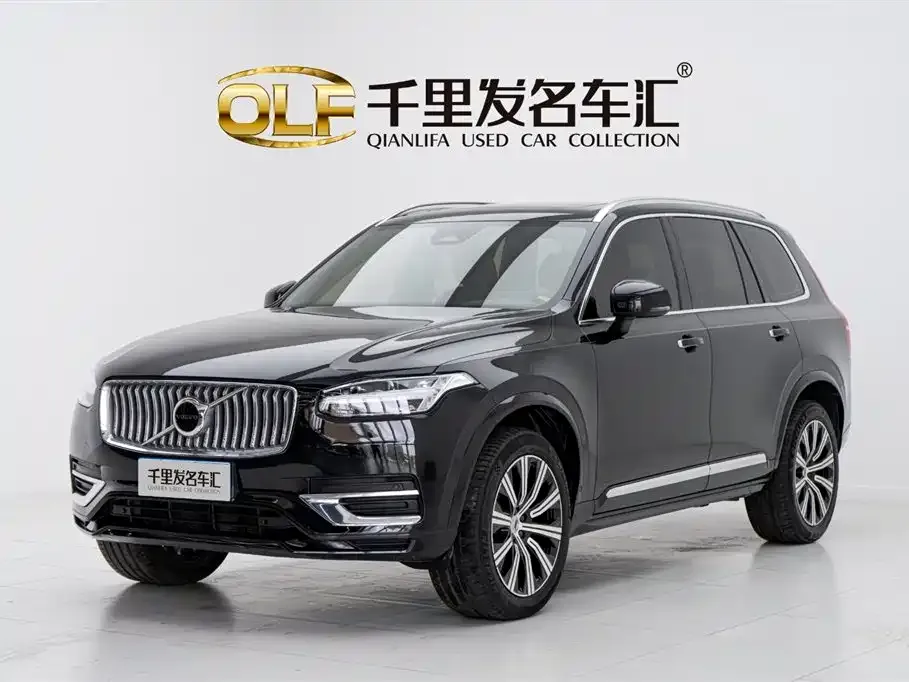 Volvo XC90 — фото 1