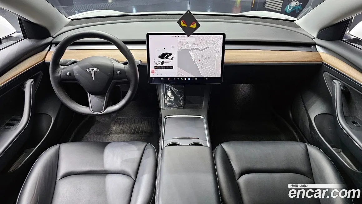 Tesla Model 3 — фото 7